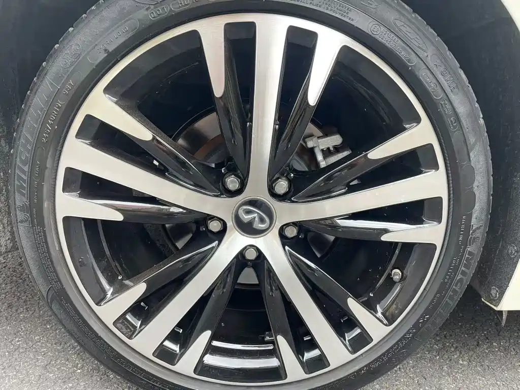 Infiniti Q50L — миниатюра 15