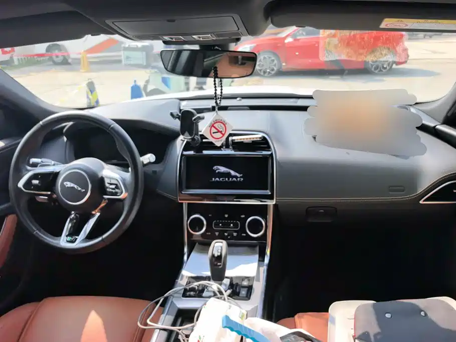 Jaguar XEL — миниатюра 12