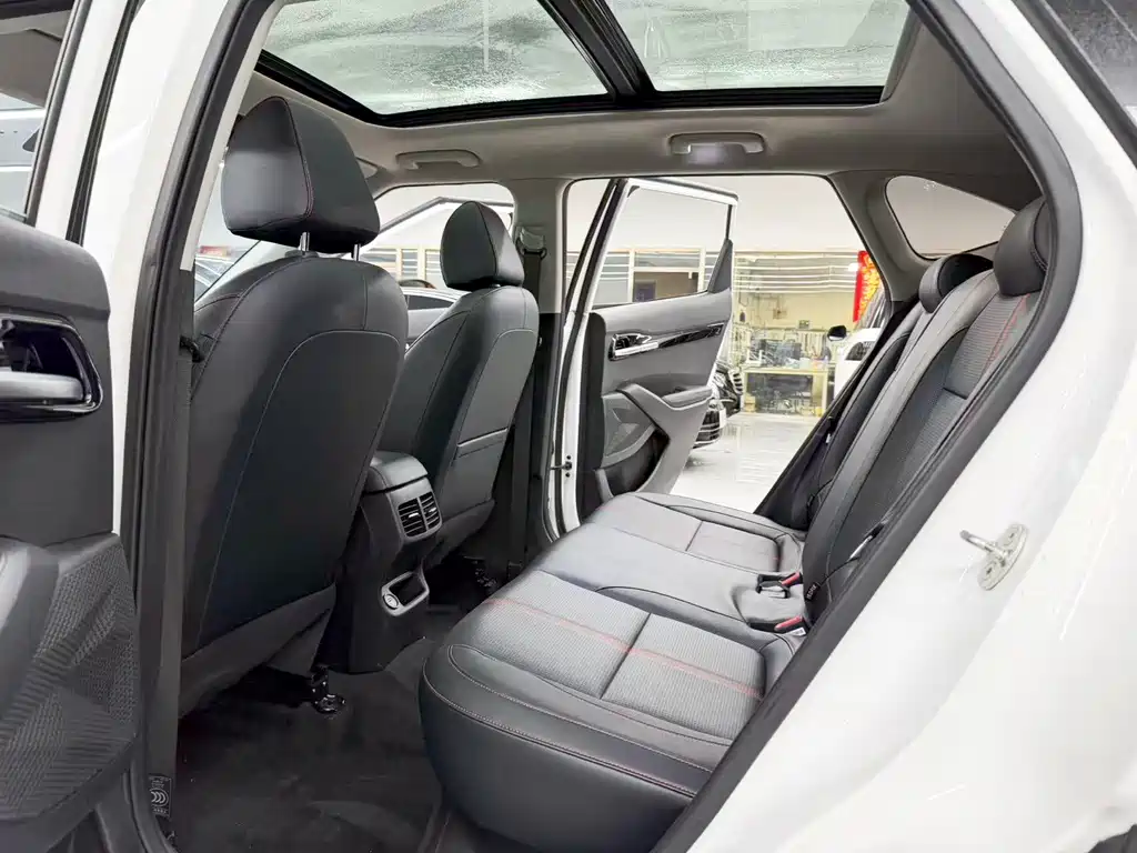Kia KX3 — миниатюра 8