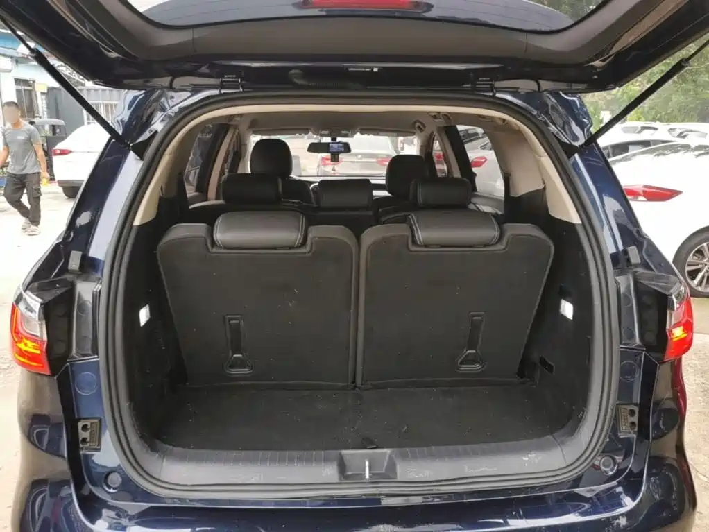 BYD MAX — миниатюра 19
