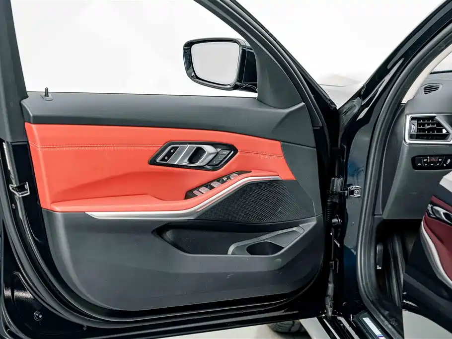 BMW 3 Series — миниатюра 15