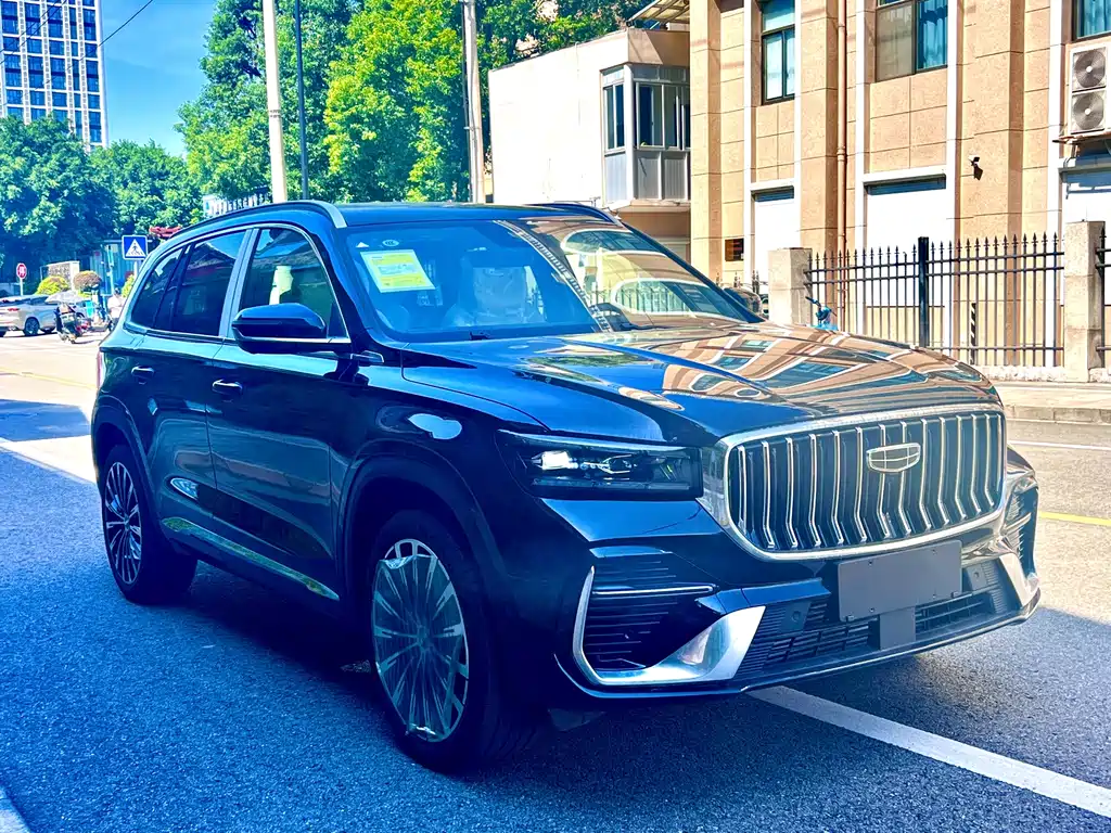Geely Xingyue L — миниатюра 2