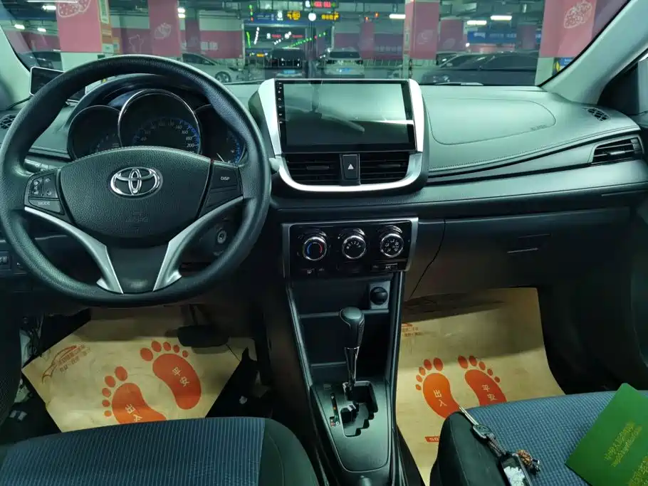 Toyota Yaris L — миниатюра 12