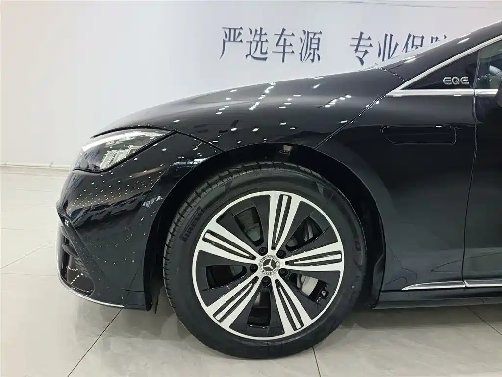 Mercedes-Benz EQE 2025 500 4MATIC
