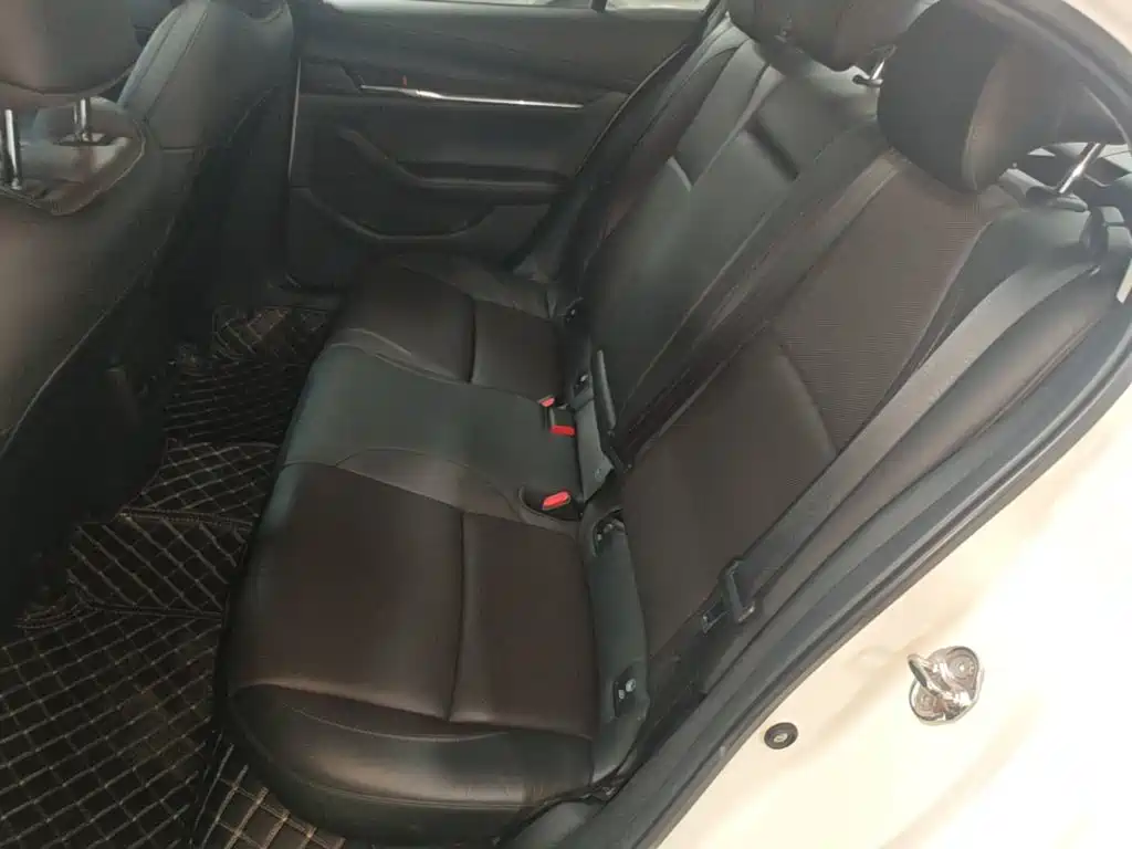 Mazda 3 Axela — миниатюра 17