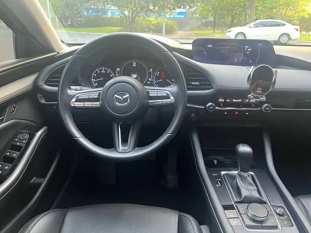 Mazda 3 Axela — миниатюра 6