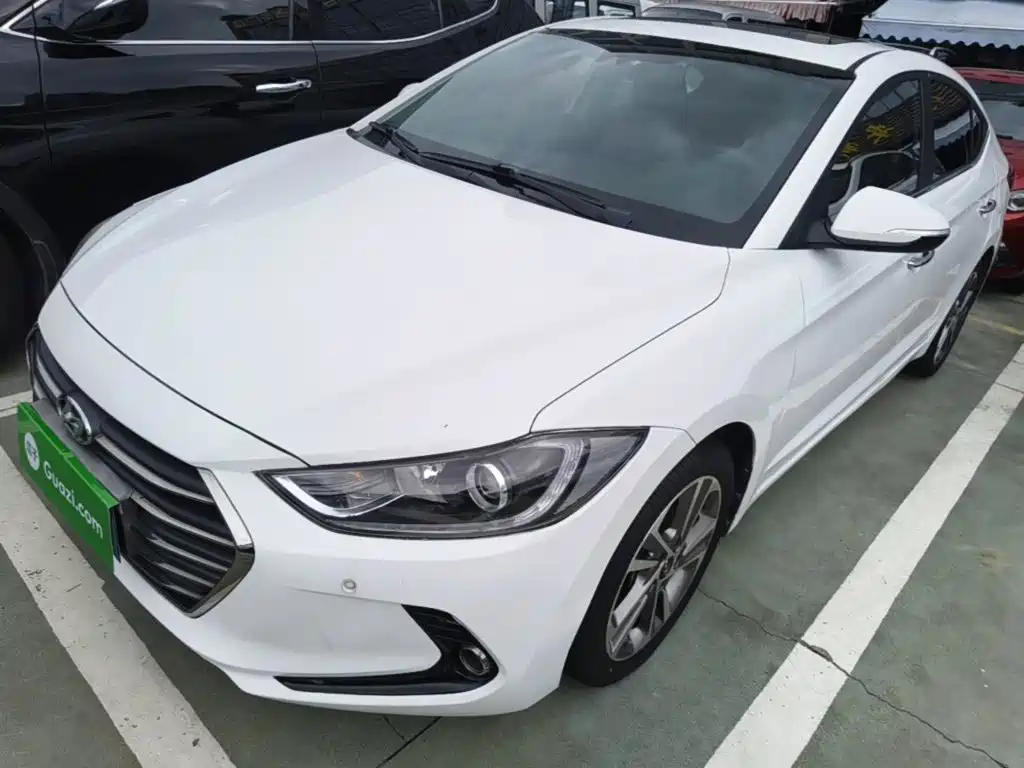 Hyundai Elantra — миниатюра 2