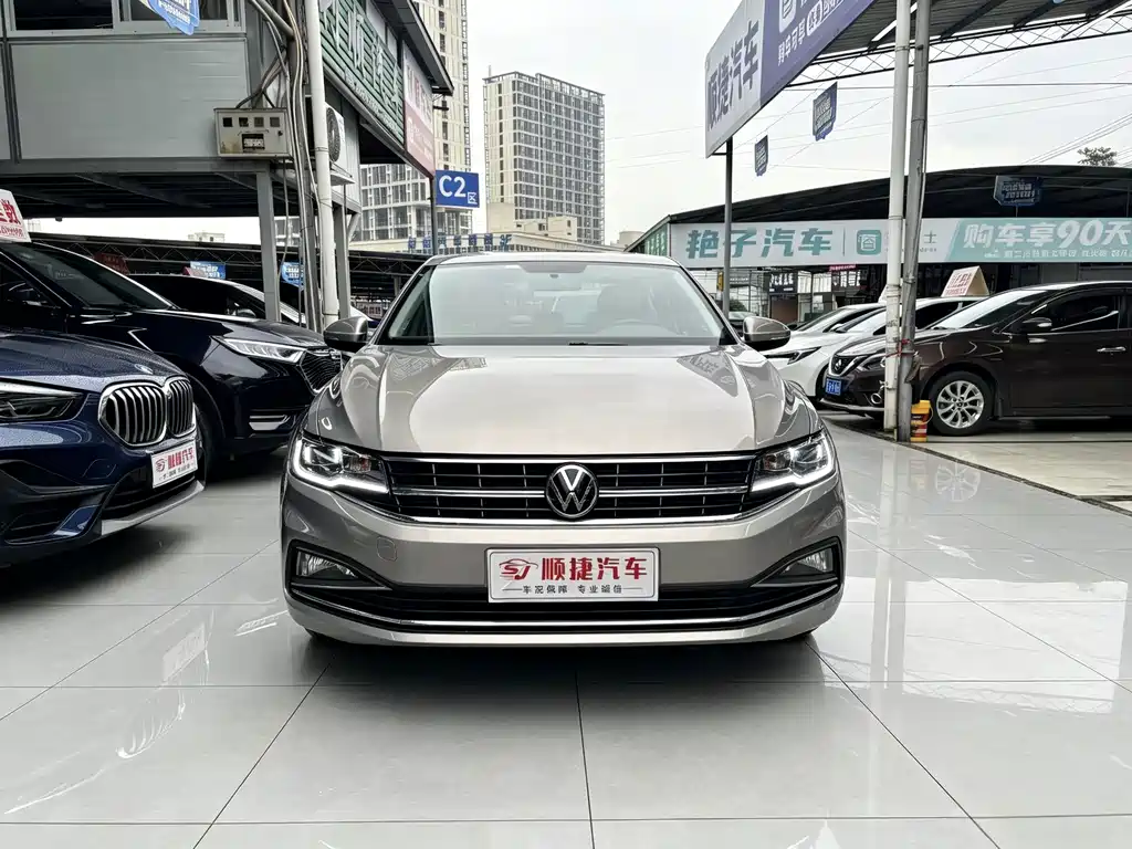 Volkswagen Bora — миниатюра 2