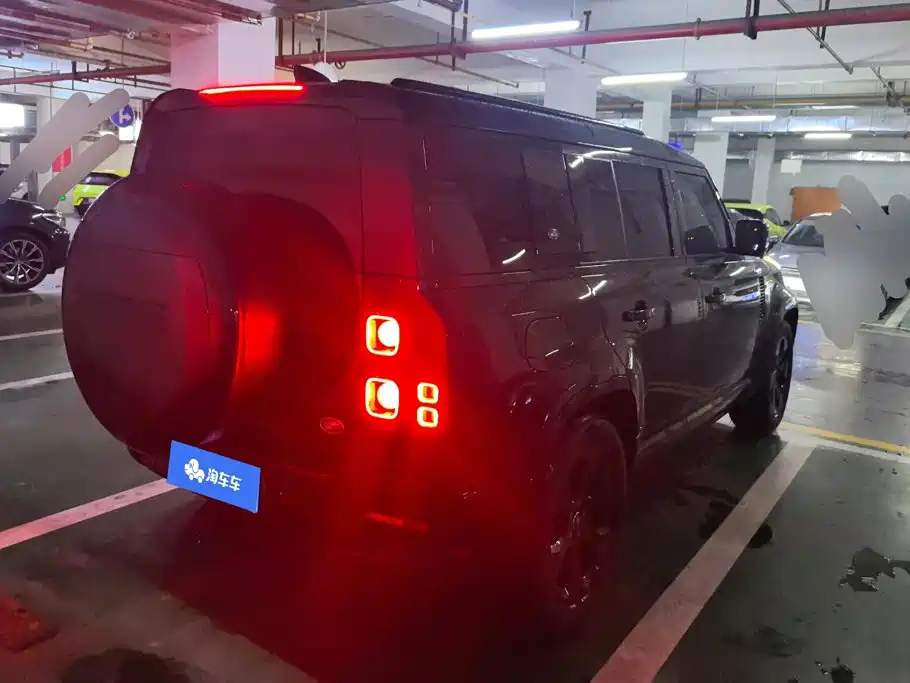 Land Rover Defender — миниатюра 3
