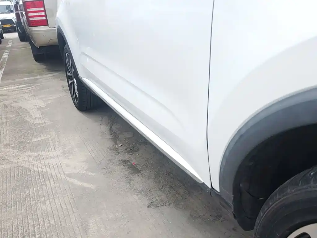Roewe RX3 — миниатюра 21