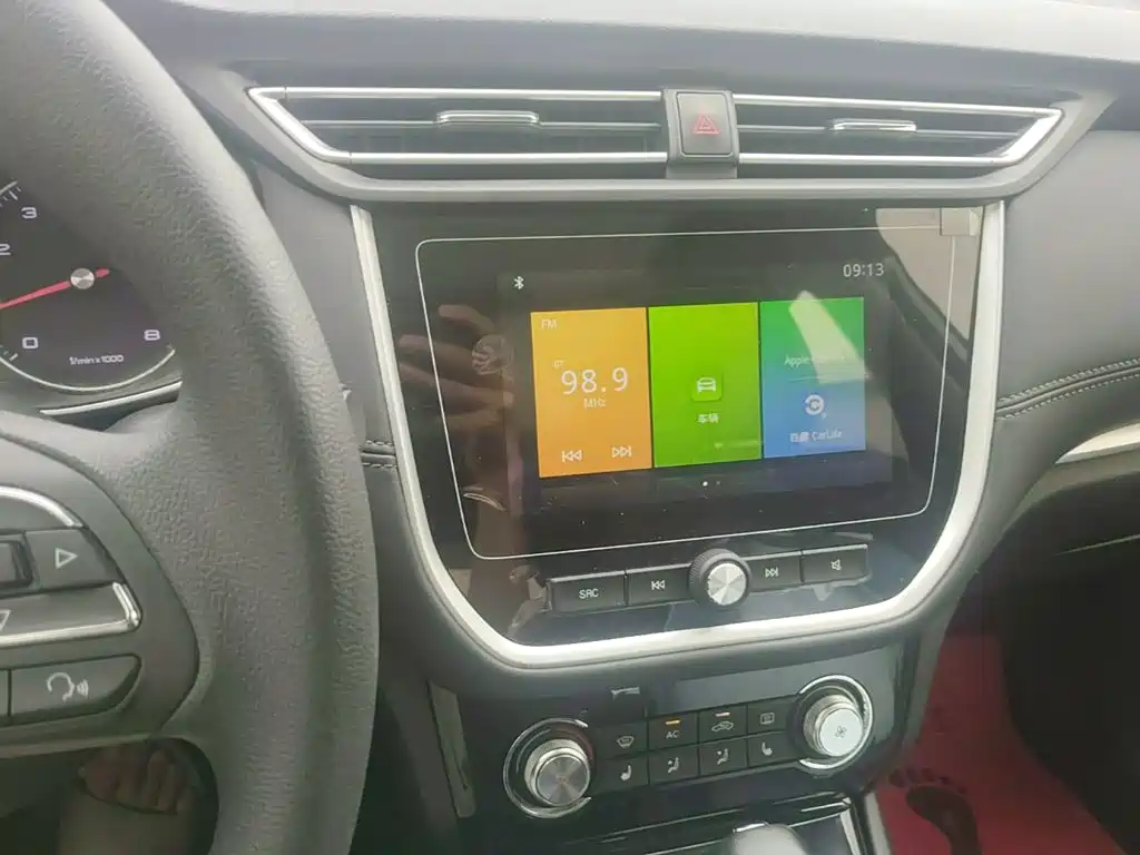 Roewe RX3 — миниатюра 13