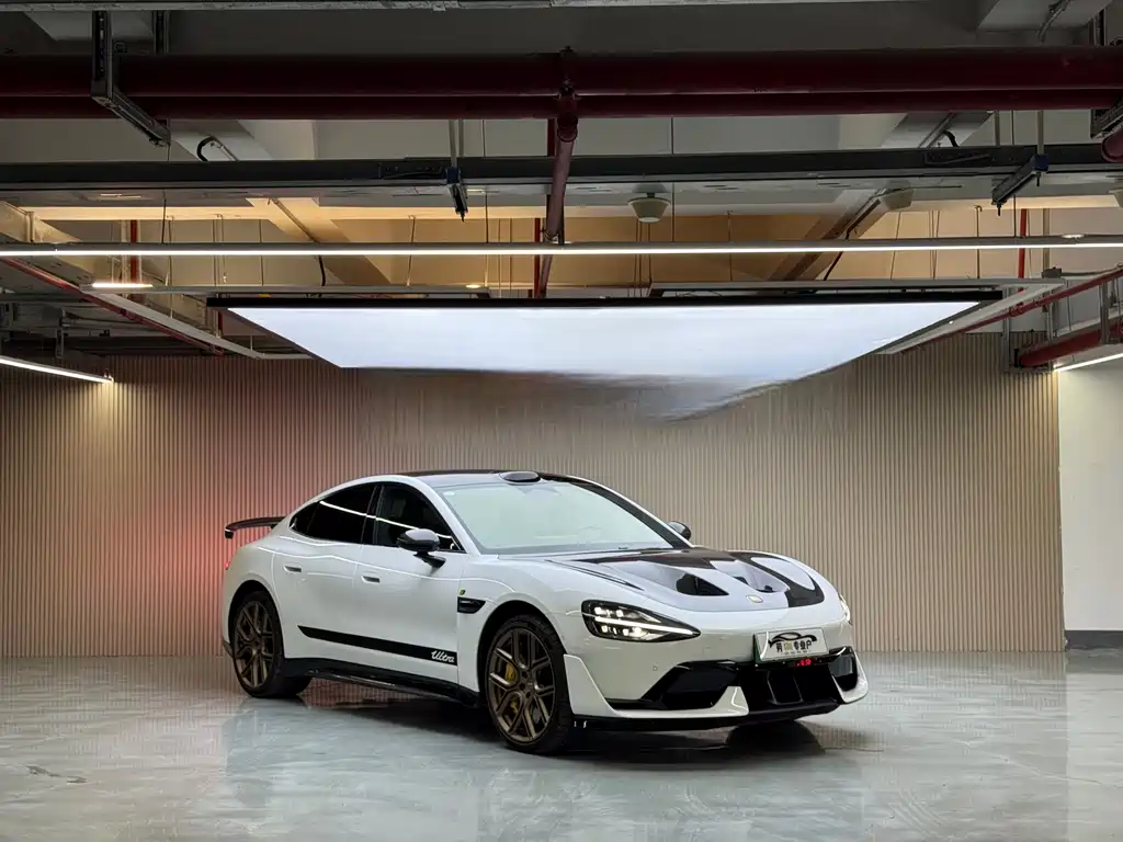 XIAOMI CAR XIAOMI SU7 ULTRA