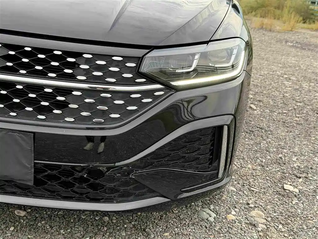 Volkswagen Lavida — миниатюра 13