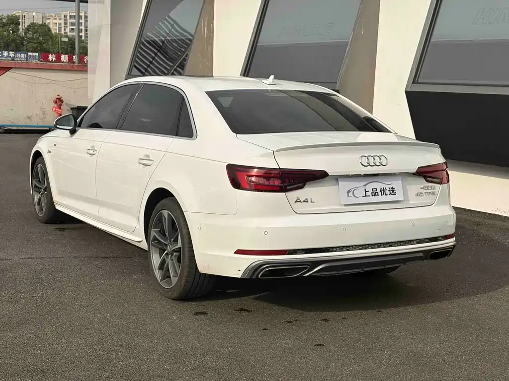 Audi A4L — миниатюра 7