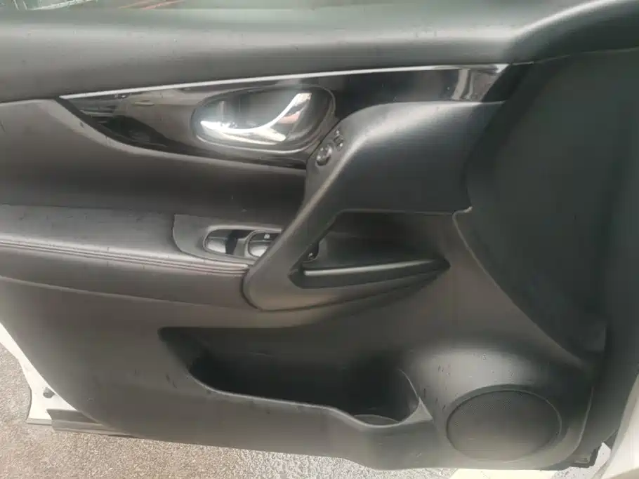 Nissan Qashqai 2025 2.0L CVT XV