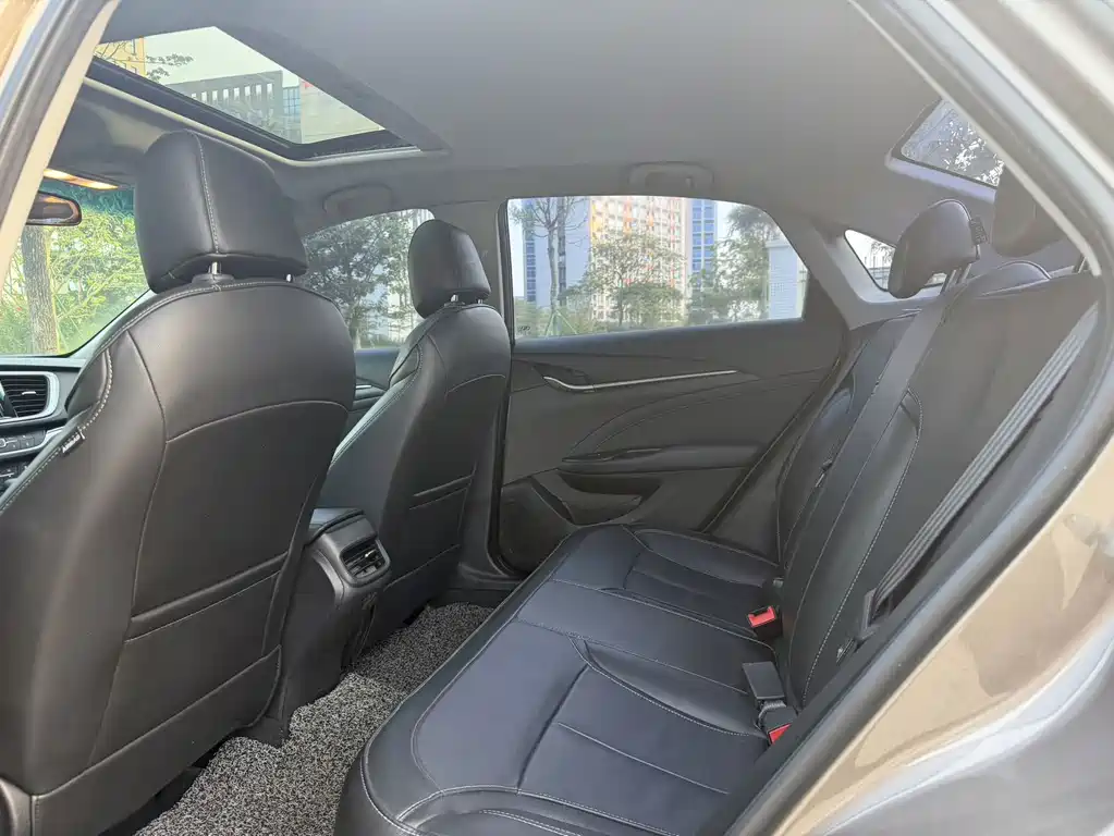 Buick Excelle — миниатюра 7