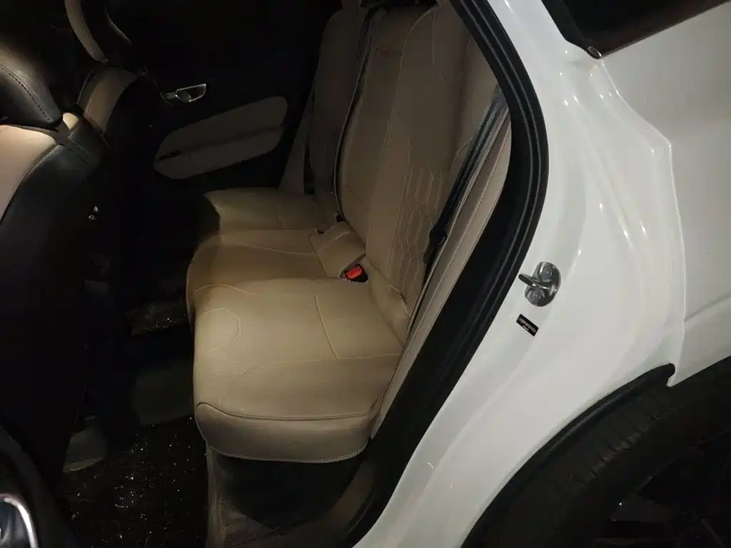 Volvo XC60 — миниатюра 18