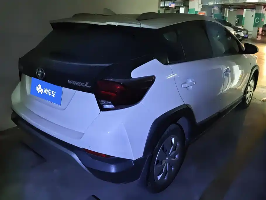 Toyota Yaris L — миниатюра 3