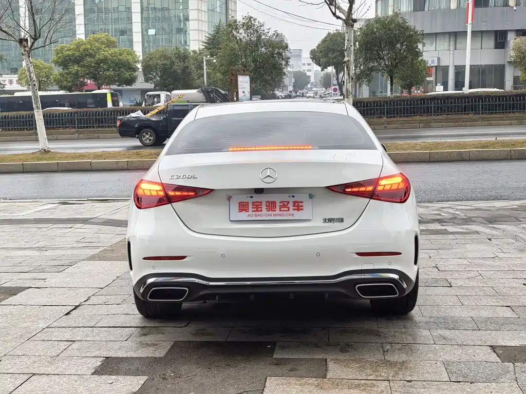 MERCEDES-BENZ C CLASS