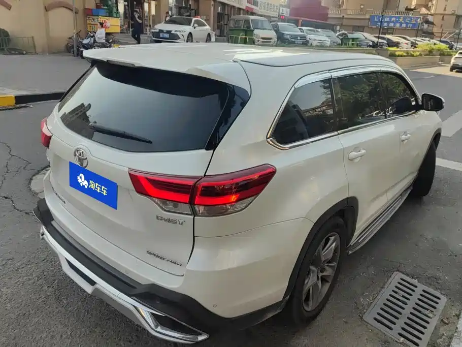 Toyota Highlander — миниатюра 3