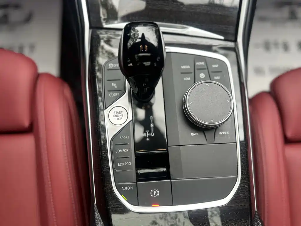 BMW 3 Series — миниатюра 8