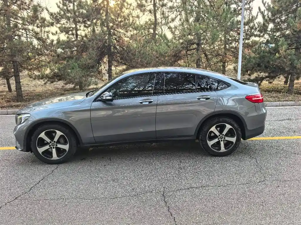 MERCEDES-BENZ GLC COUPE
