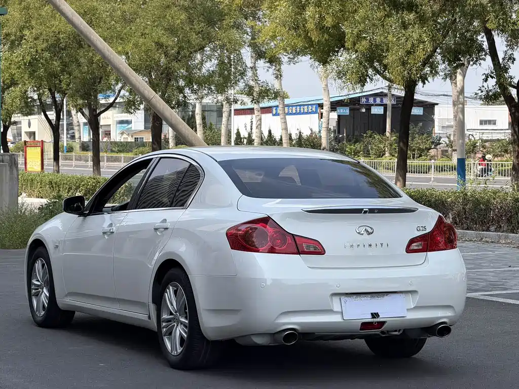 Infiniti G — миниатюра 4