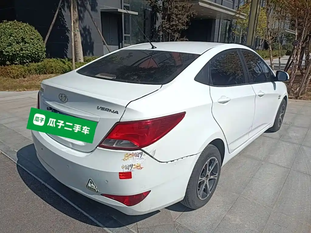 Hyundai Verna — миниатюра 7