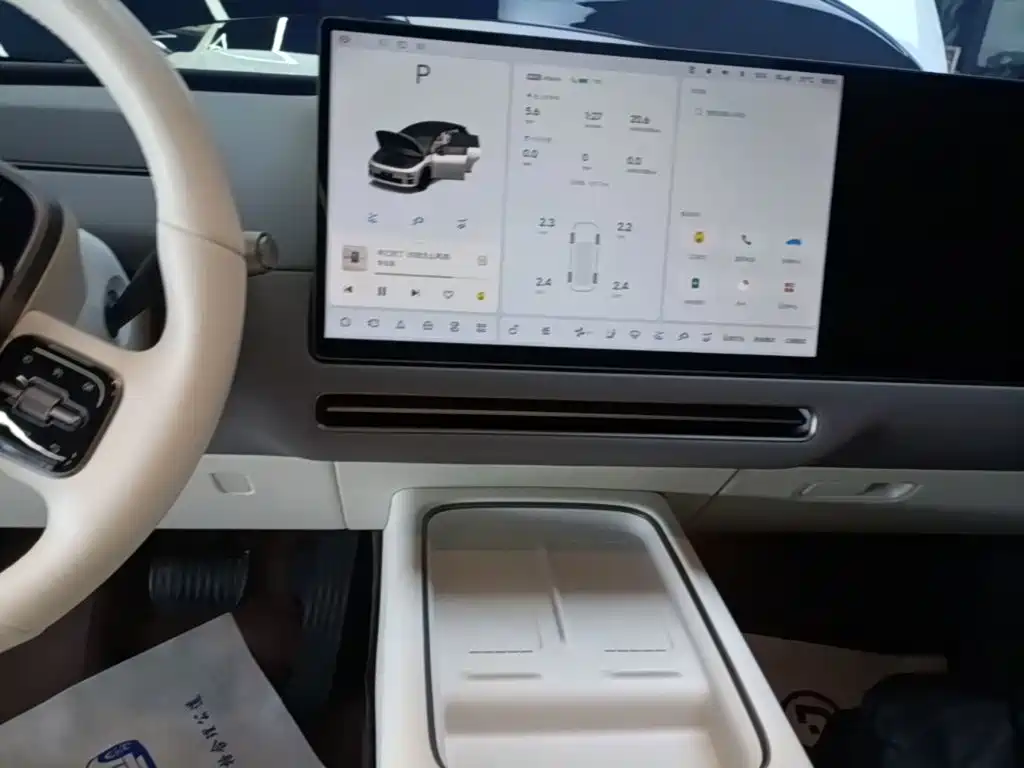 Li Auto Идеальный i6 — миниатюра 13