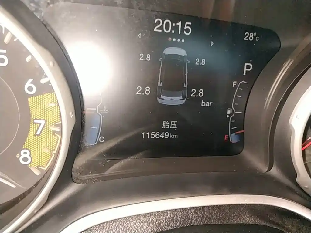 Jeep Compass — миниатюра 12