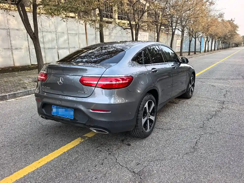 MERCEDES-BENZ GLC COUPE