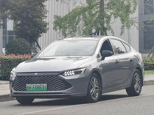 2021 BYD Qin