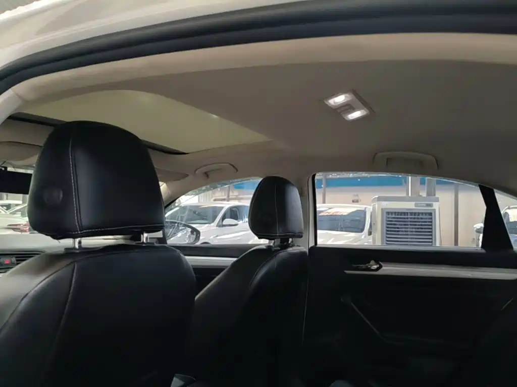 Volkswagen Lamando — миниатюра 18