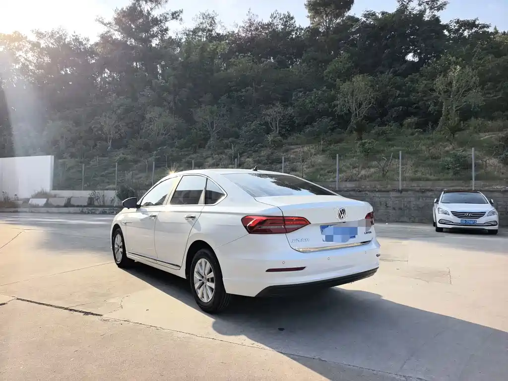 Volkswagen Lavida — миниатюра 7