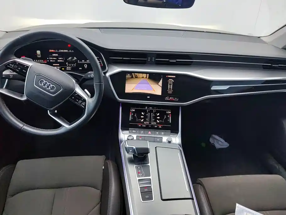 Audi A7L — миниатюра 12