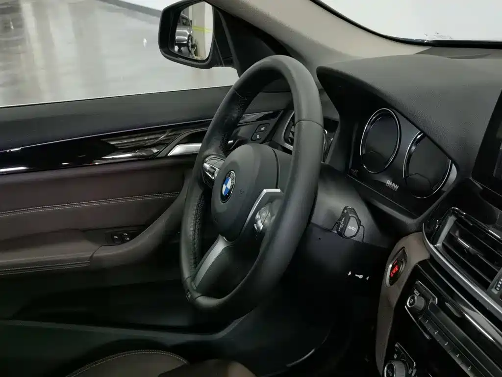 BMW X1 — миниатюра 22