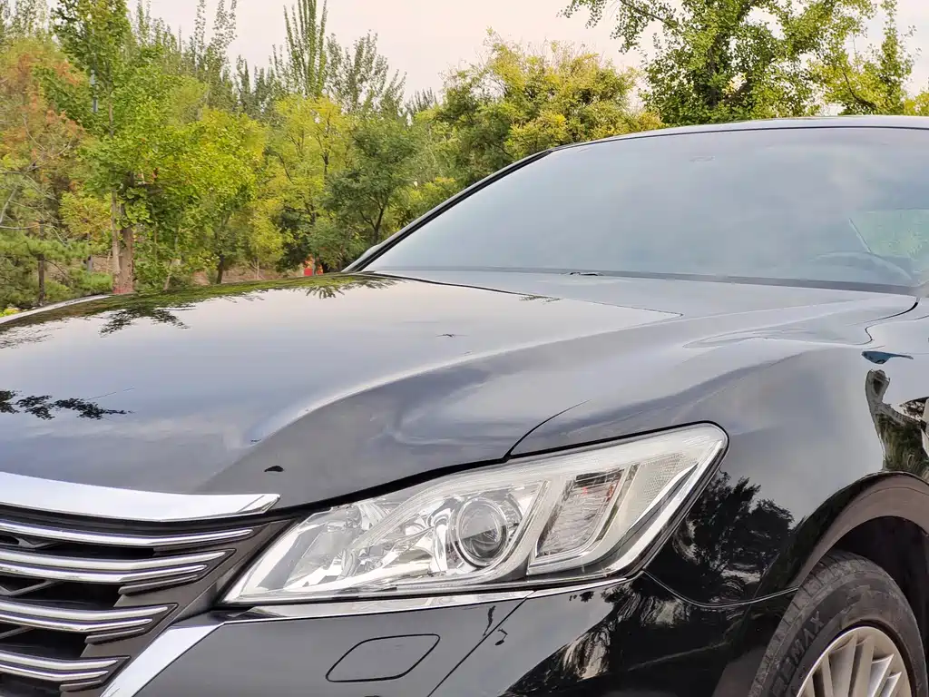 Toyota Crown — миниатюра 4
