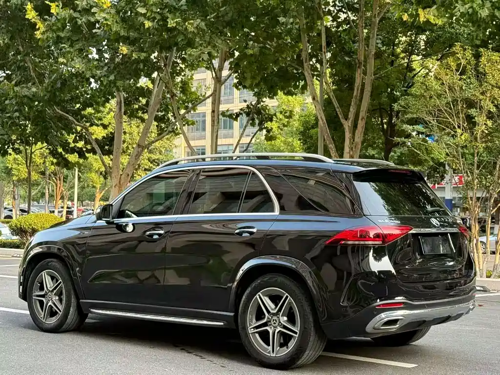 Mercedes-Benz GLE (Import) — миниатюра 6