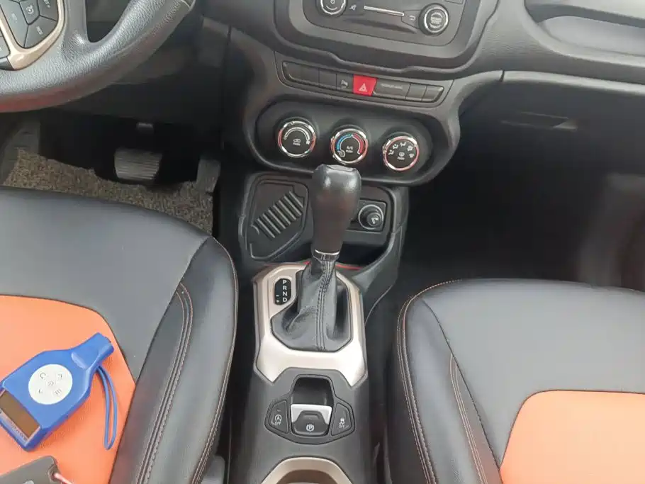 Jeep Renegade — миниатюра 16