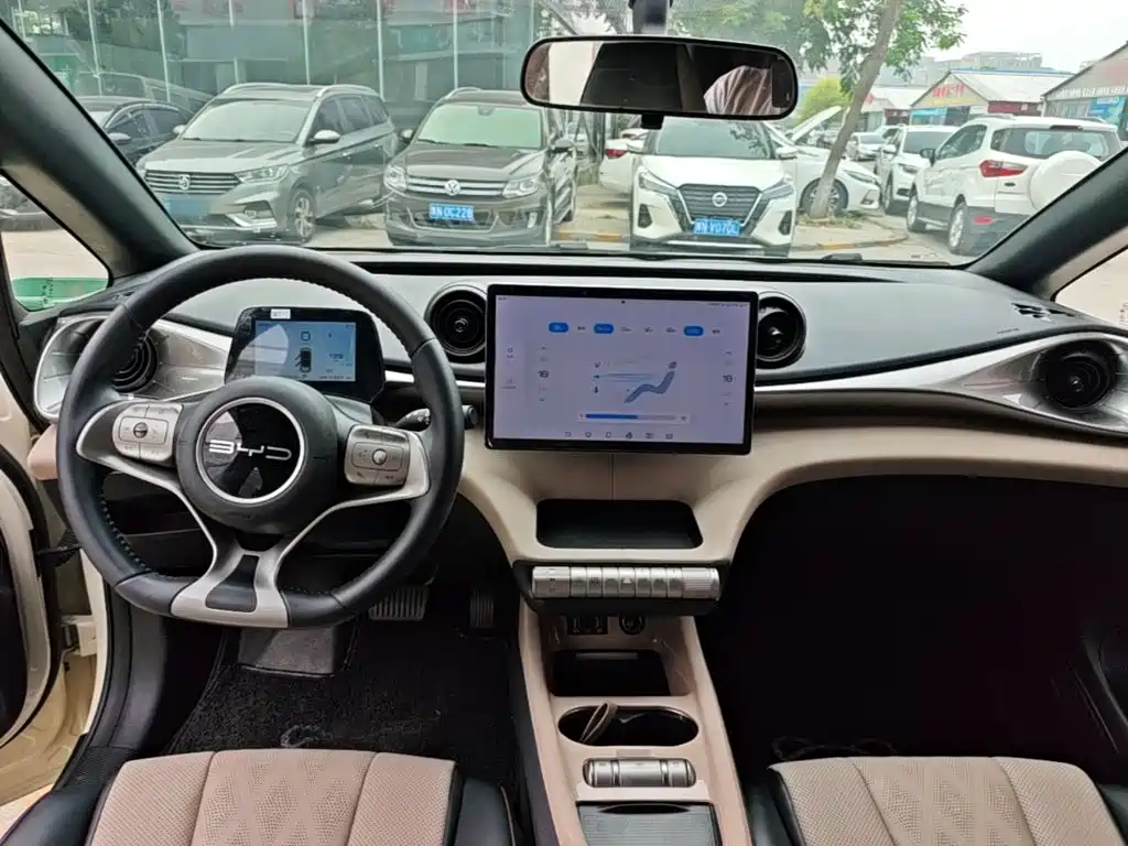 BYD Dolphin — миниатюра 10