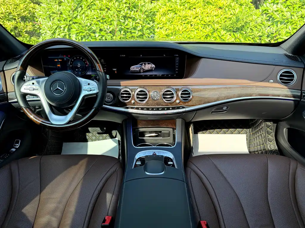 Mercedes-Benz S-Class — миниатюра 12