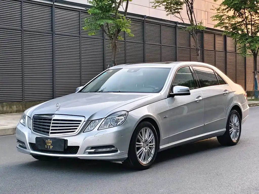 Mercedes-Benz E-Class 2011
