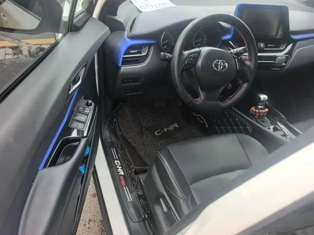 Toyota C-HR — миниатюра 16