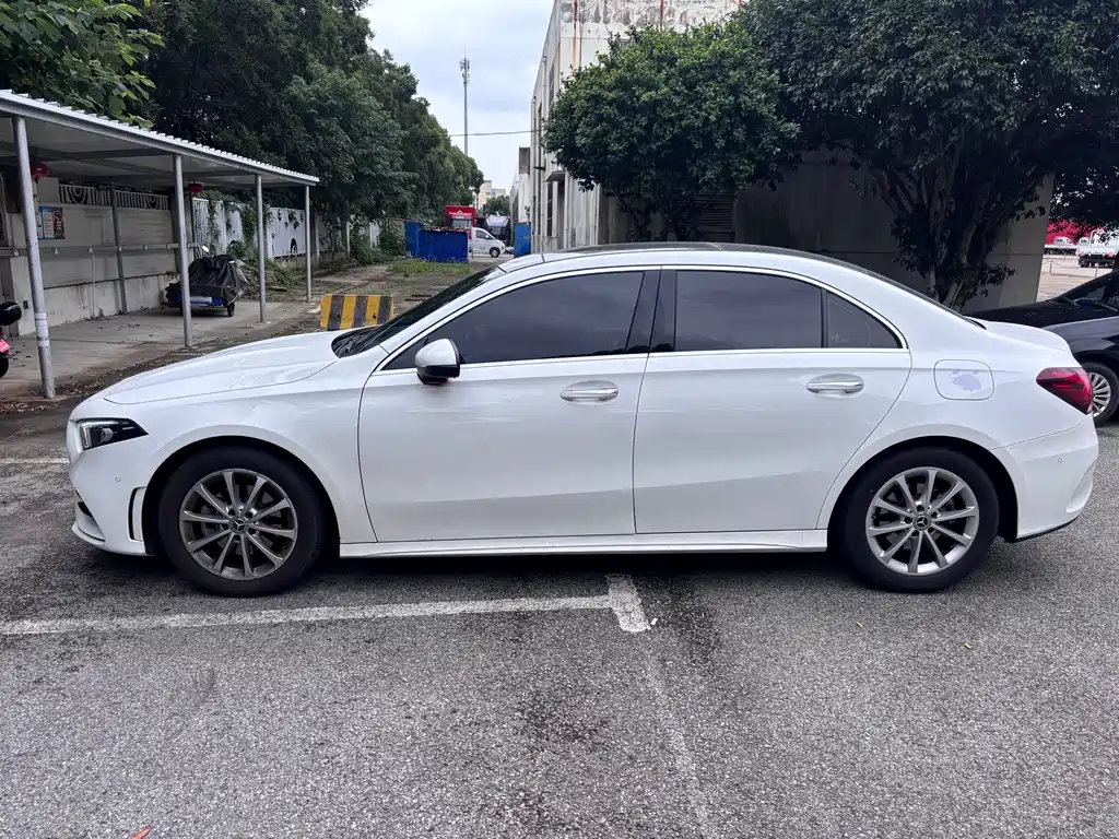 Mercedes-Benz A-Class A 2022 A 200 L Sport