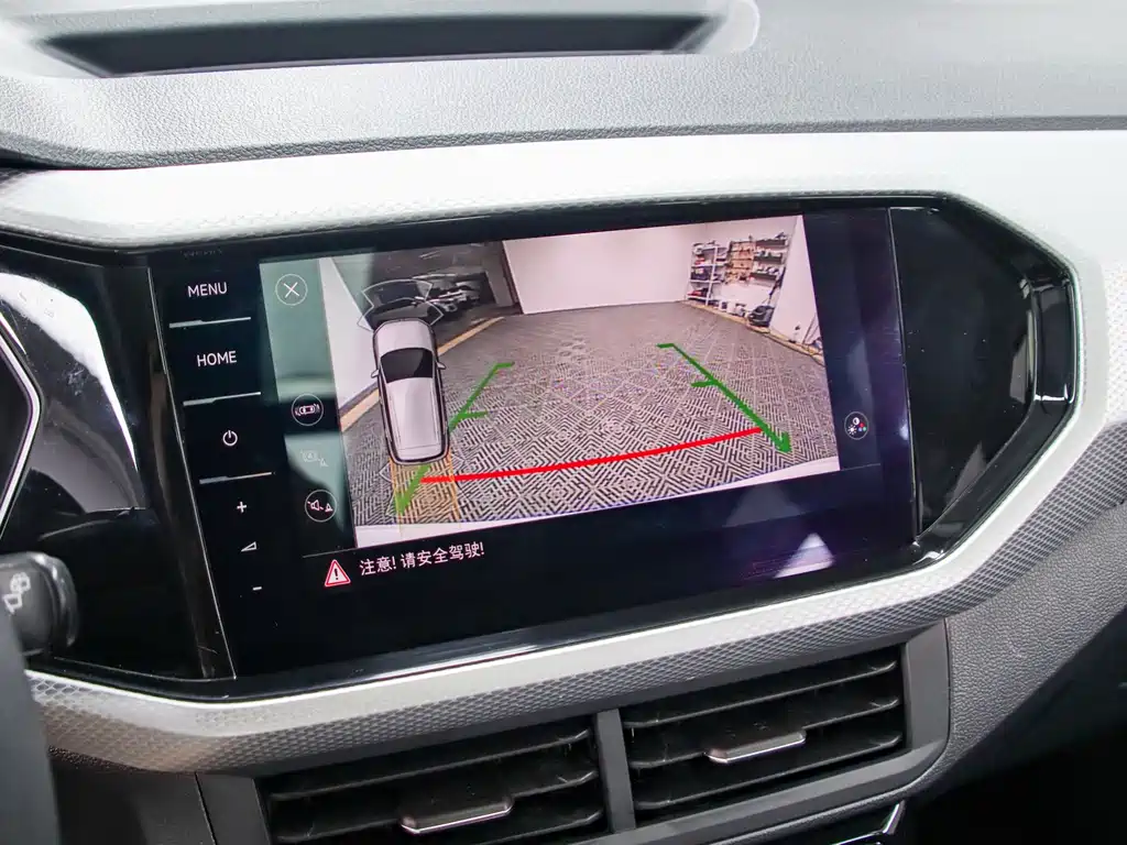 Volkswagen Tacqua 2021 1.5L AT Smart Connect
