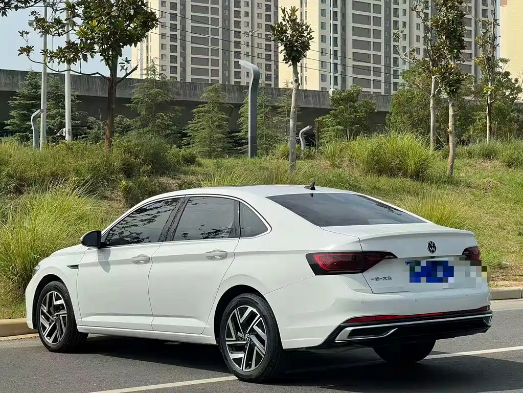 Volkswagen Sagitar — миниатюра 15