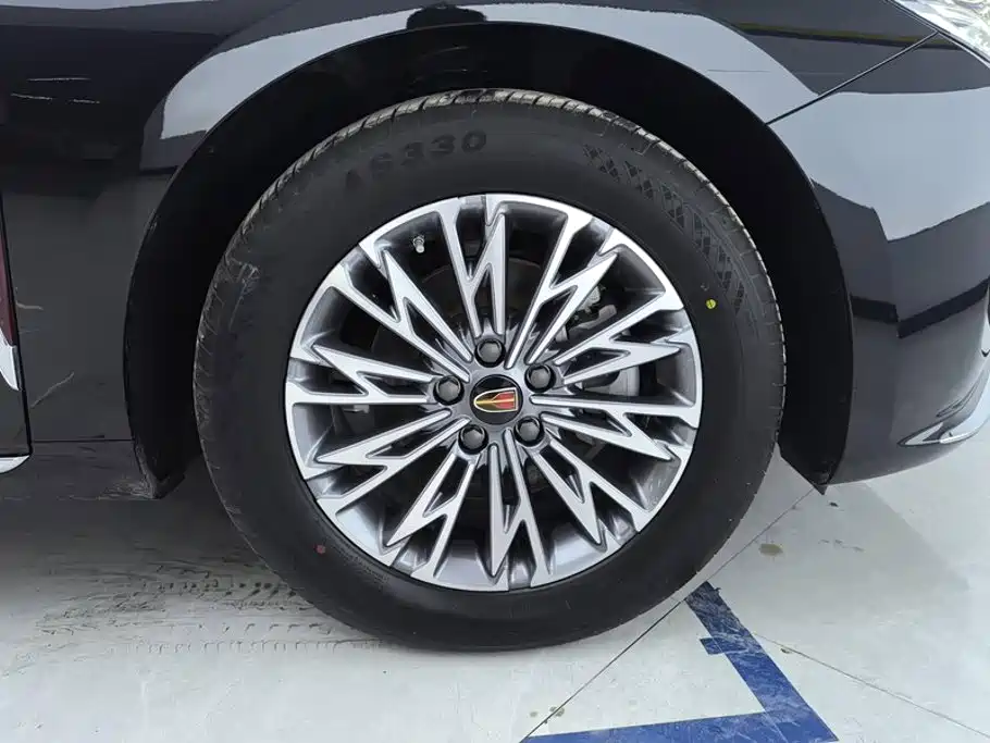 Hongqi Hongqi H5 — миниатюра 6