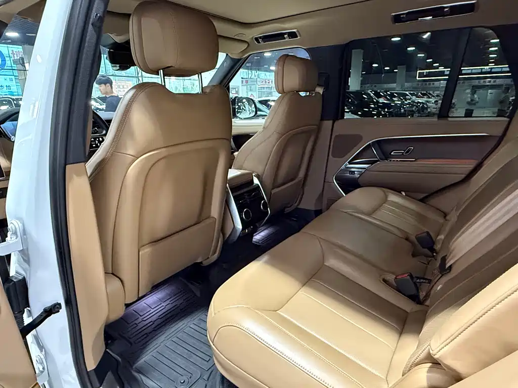 Land Rover Range Rover — миниатюра 9