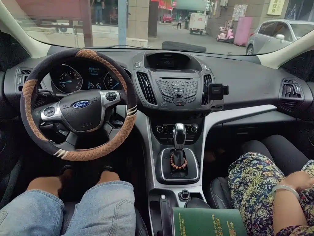 Ford Kuga — миниатюра 13