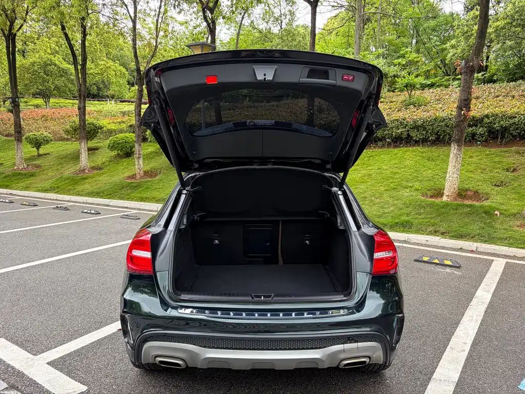Mercedes-Benz GLA — миниатюра 18